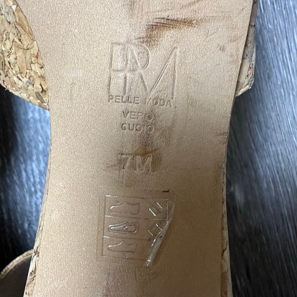 Pelle Moda Cork Kitten Heels - Picture 7 of 7